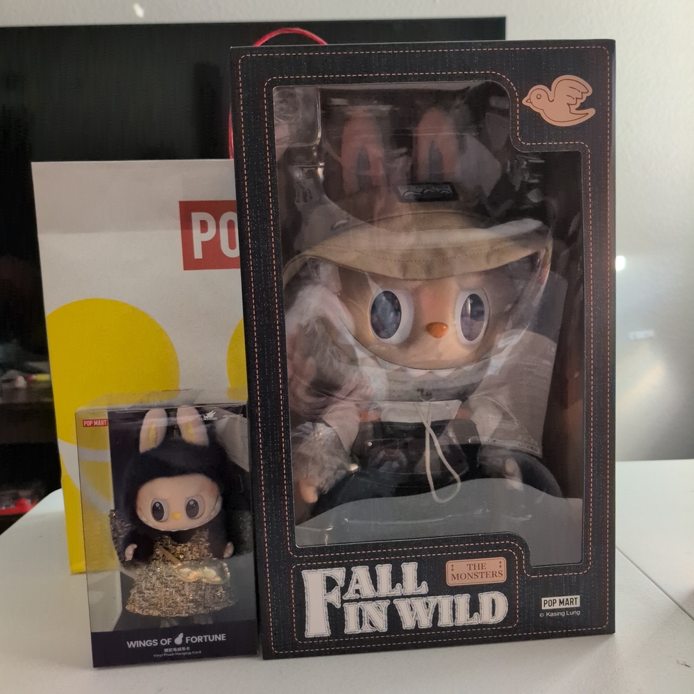 THE MONSTERS FALL IN WILD SERIES-Vinyl Plush Doll